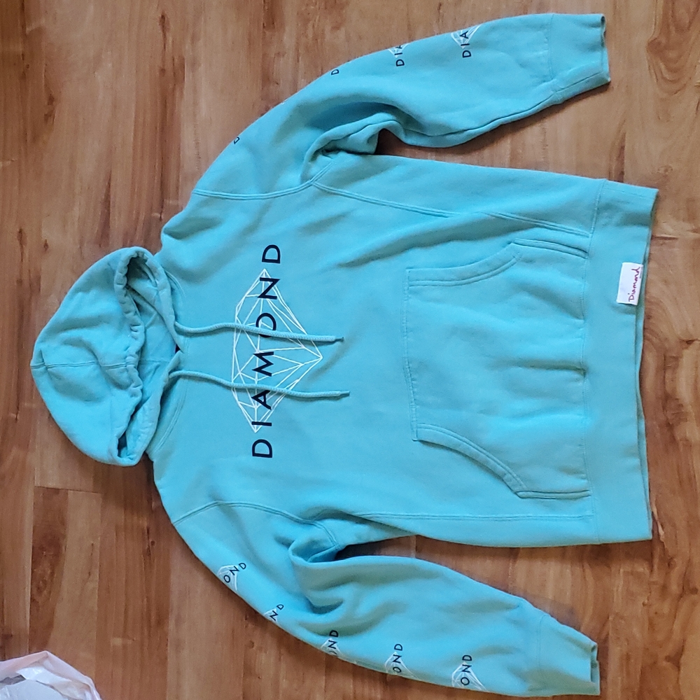 Diamond, Medium, Tiffany Blue